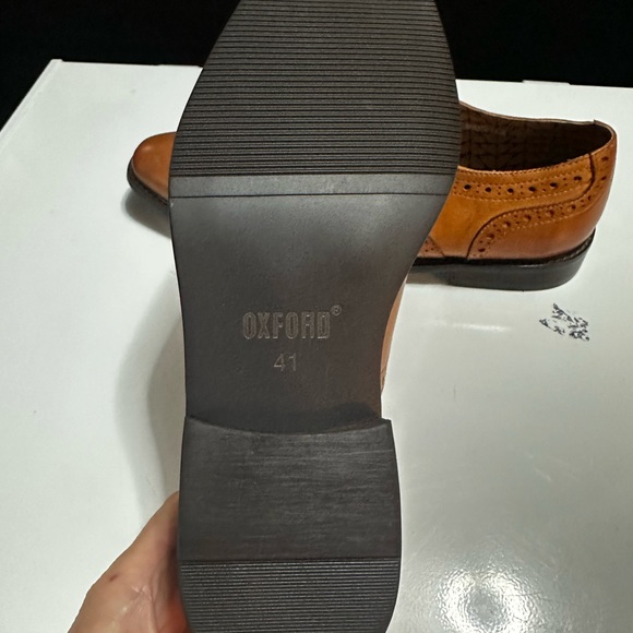 Men’s dress shoes in NEW condition - Picture 3 of 4
